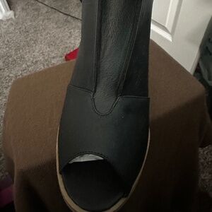 Size 12w Shoe Boots with peek toe